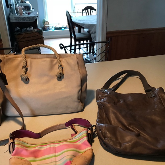 Designer Purse Handbag Lot $250 8 purses - Picture 3 of 8